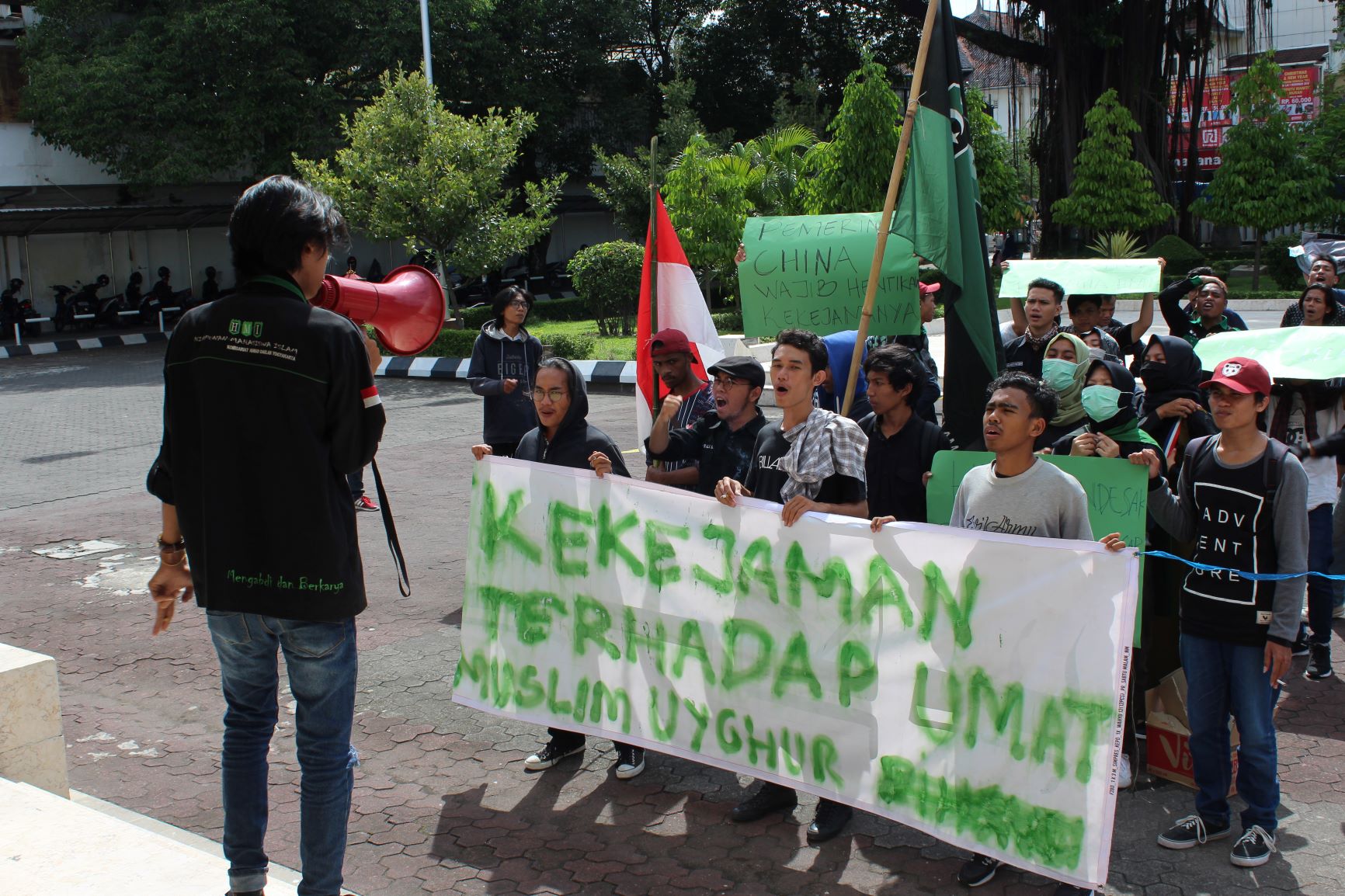 Suarakan Diskriminasi Muslim Uyghur di Tiongkok HMI Gelar Aksi Demo e Parlemen DPRD DIY