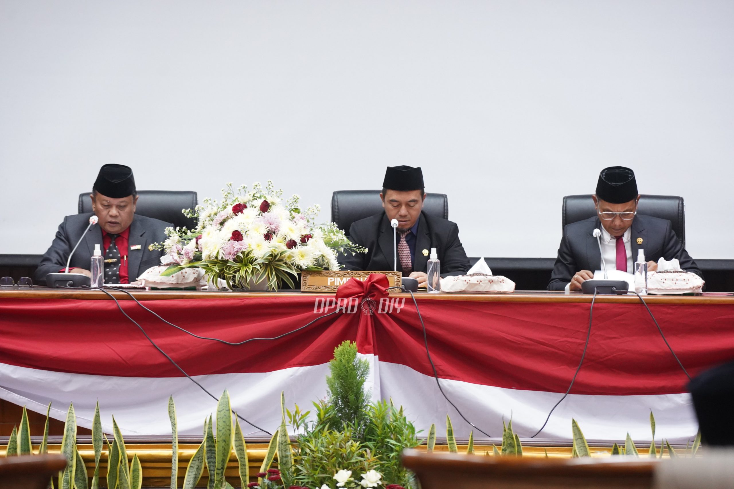 Rapat Paripurna Istimewa: Mendengarkan Sidang Tahunan MPR RI Dan Pidato ...